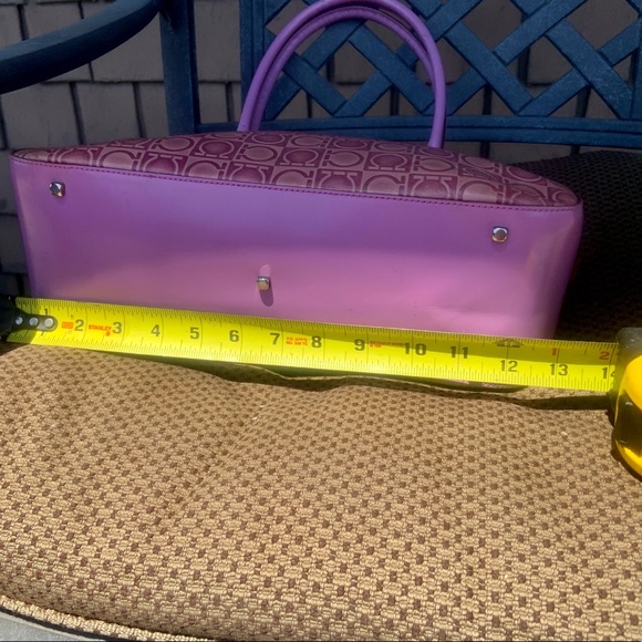 SALVATORE FERRAGAMO LAVENDER GANCINI SHOULDER BAG/PURSE - Picture 13 of 15